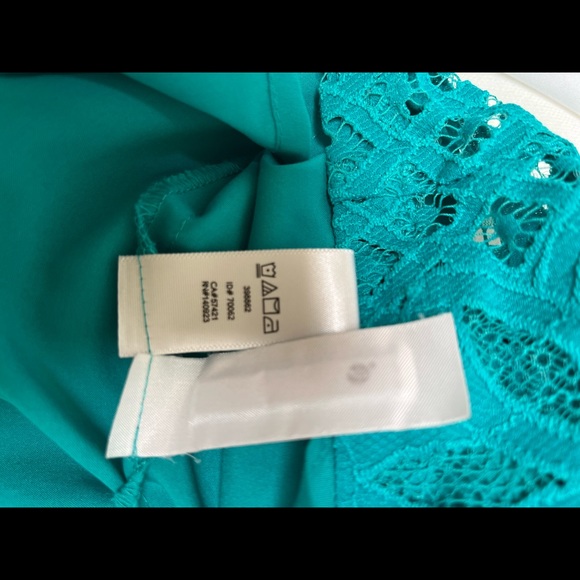 Beautiful green/teal lace dress perfect for summer or for a date night! - Picture 5 of 6